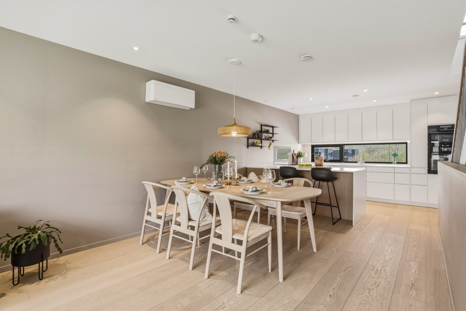 Downlights i tak Galleribilde