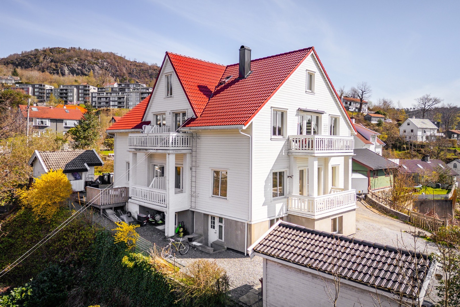 - Til leiligheten følger også en praktisk utvendig bod på ca. 4 m², som gir ekstra lagringsplass - Galleribilde