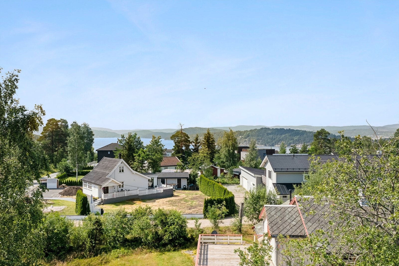 Fin beliggenhet i rolig boligområde. Galleribilde