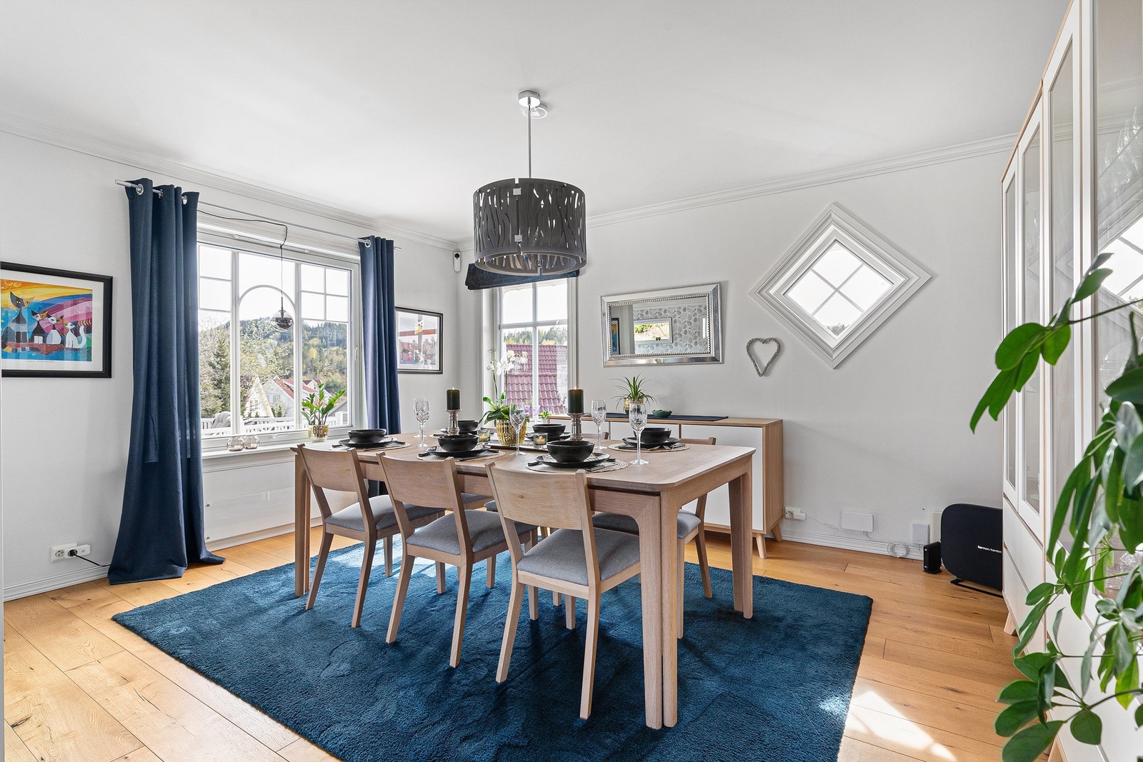 Spisestuen i hovedstuen Galleribilde