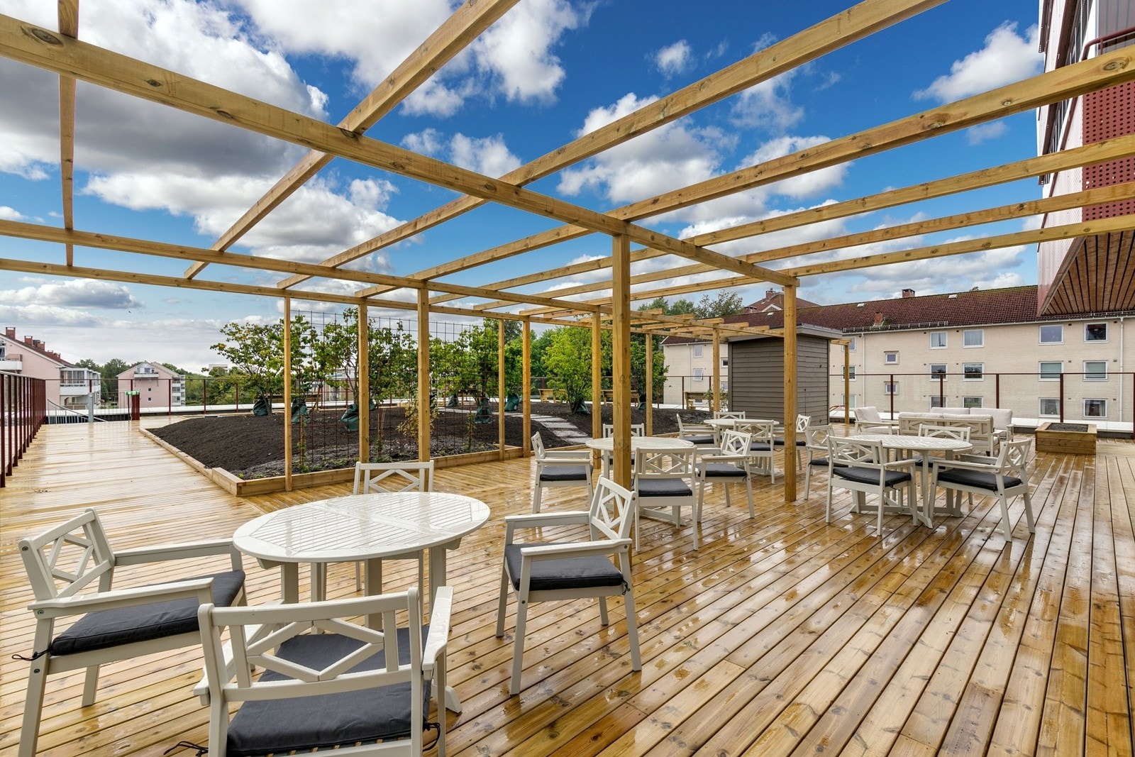 Beboere og deres gjester har tilgang til en solrik takterrasse. Galleribilde