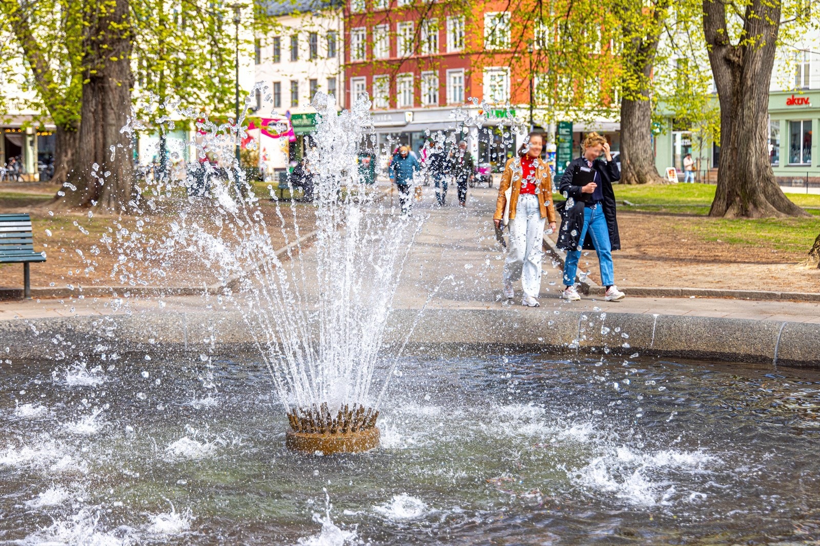 Olaf Ryes Plass-Springvannsfontenen Galleribilde