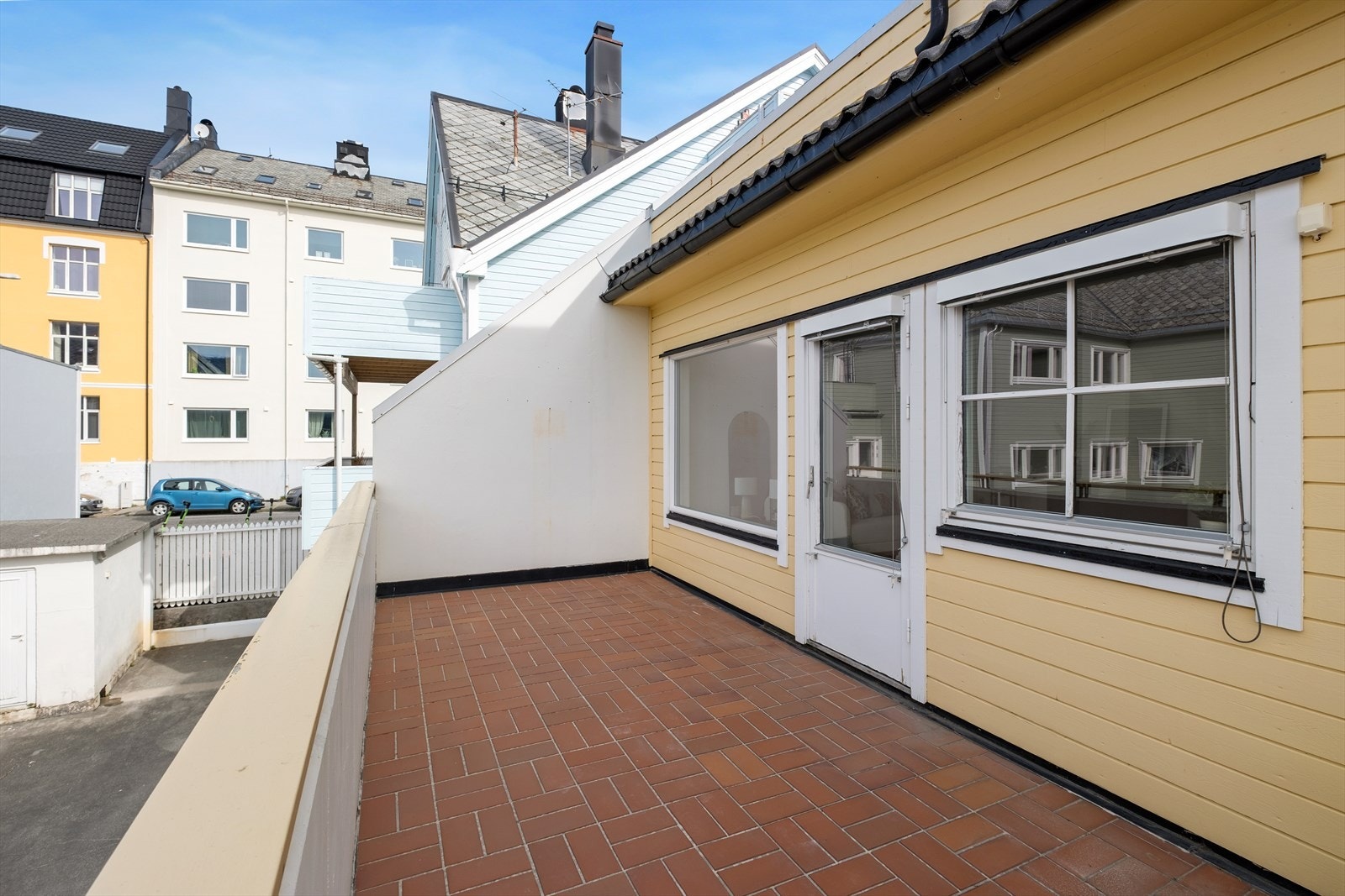 God plass til ønsket møblering på verandaen Galleribilde