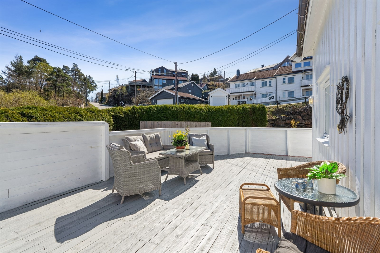 Terrasse tilhørende leilighet i 1.etg Galleribilde