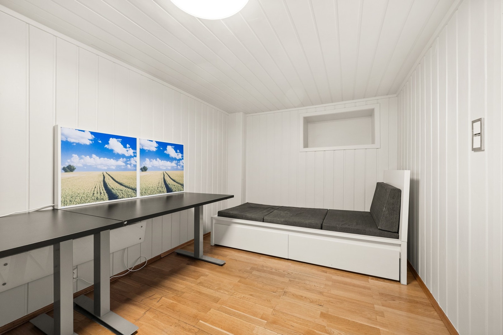 Soverom 5 med plass til seng og garderobe. Galleribilde