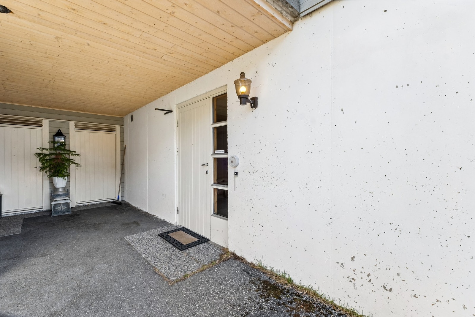 Inngangsparti. Galleribilde