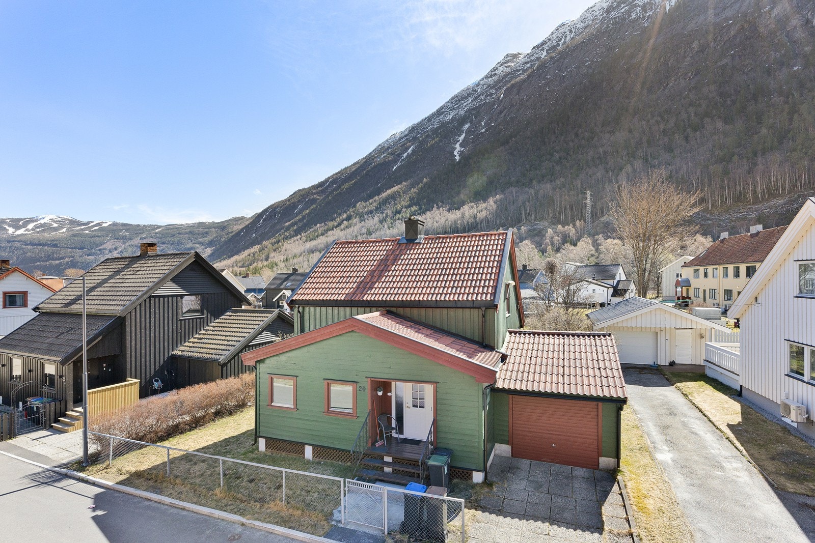 Det er etablert garasje i tilknytning til boligen Galleribilde