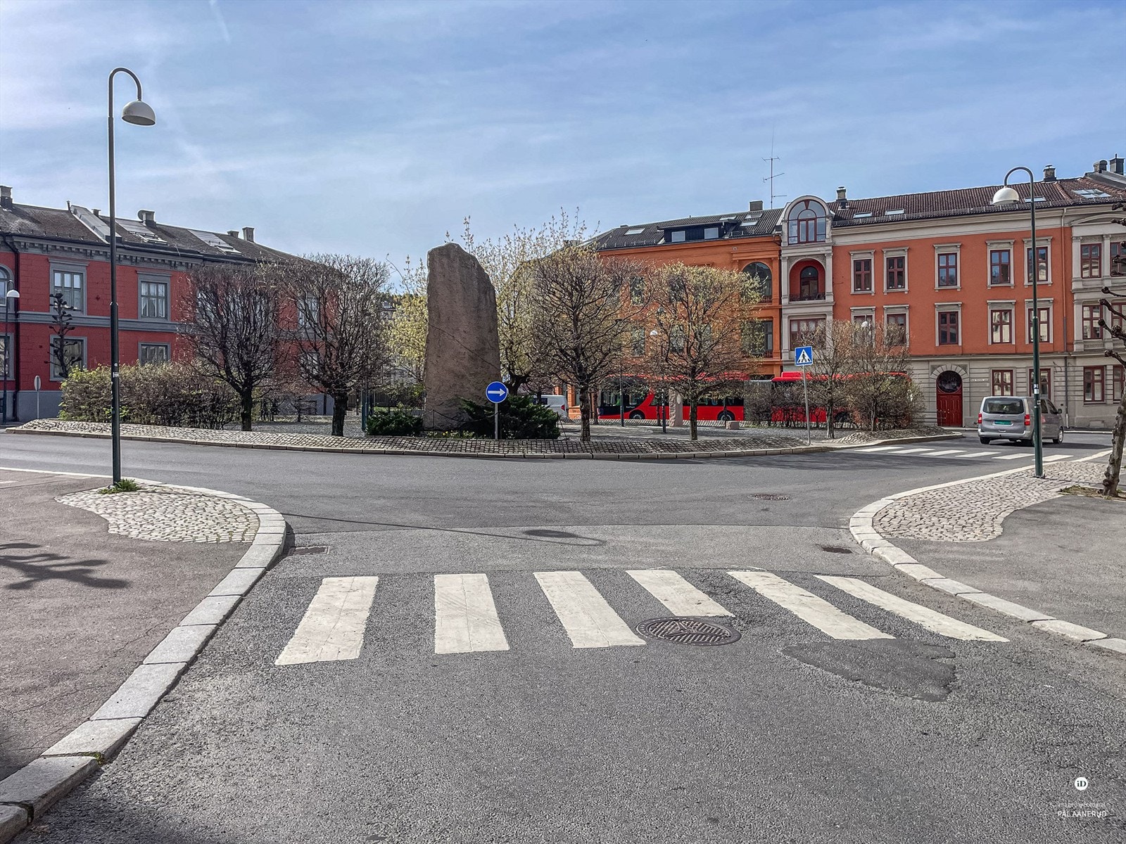 Rett i nærheten har du historiske Harald Hårdrådes plass. Galleribilde