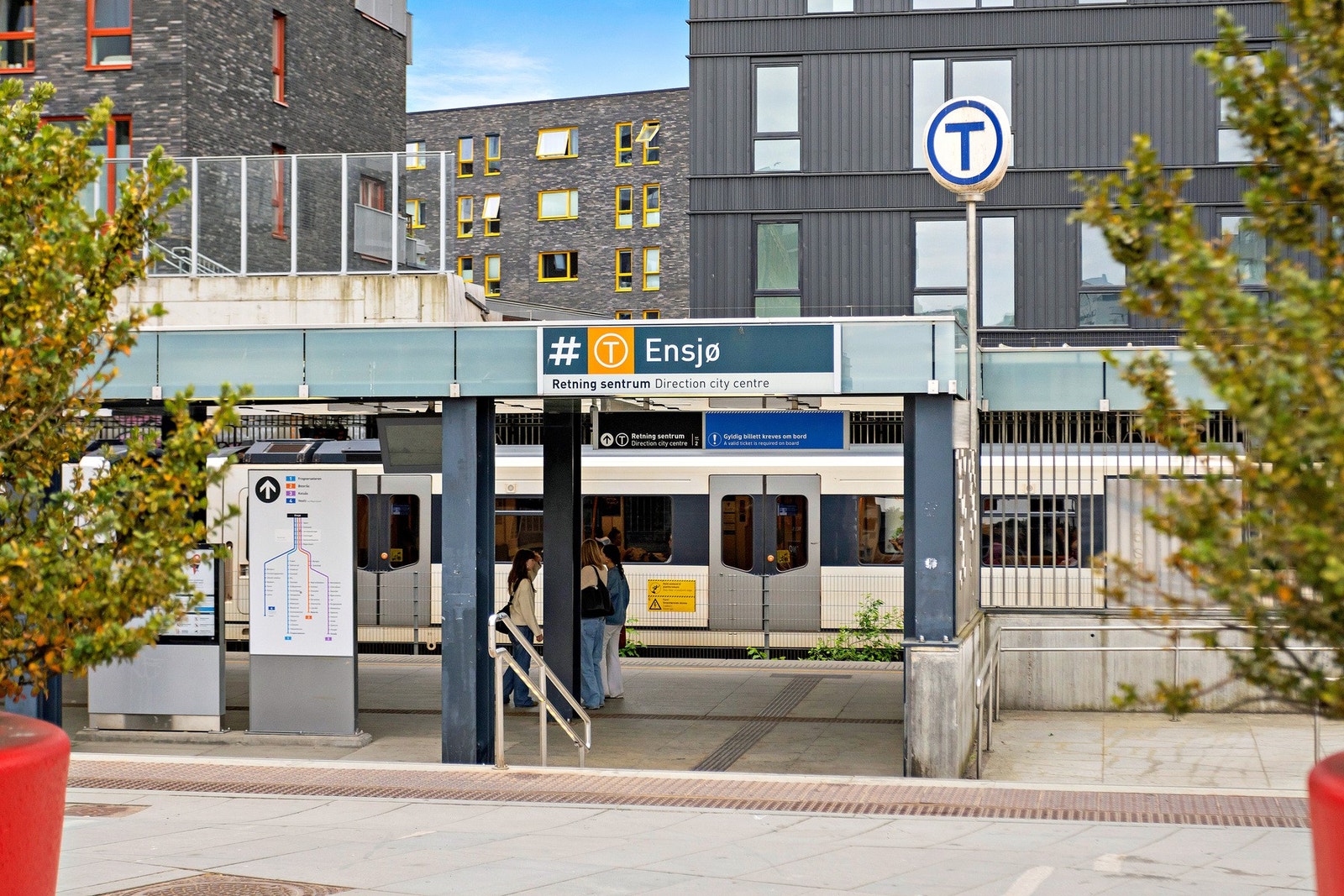 Fra boligen er det kort vei til Ensjø t-bane. Galleribilde