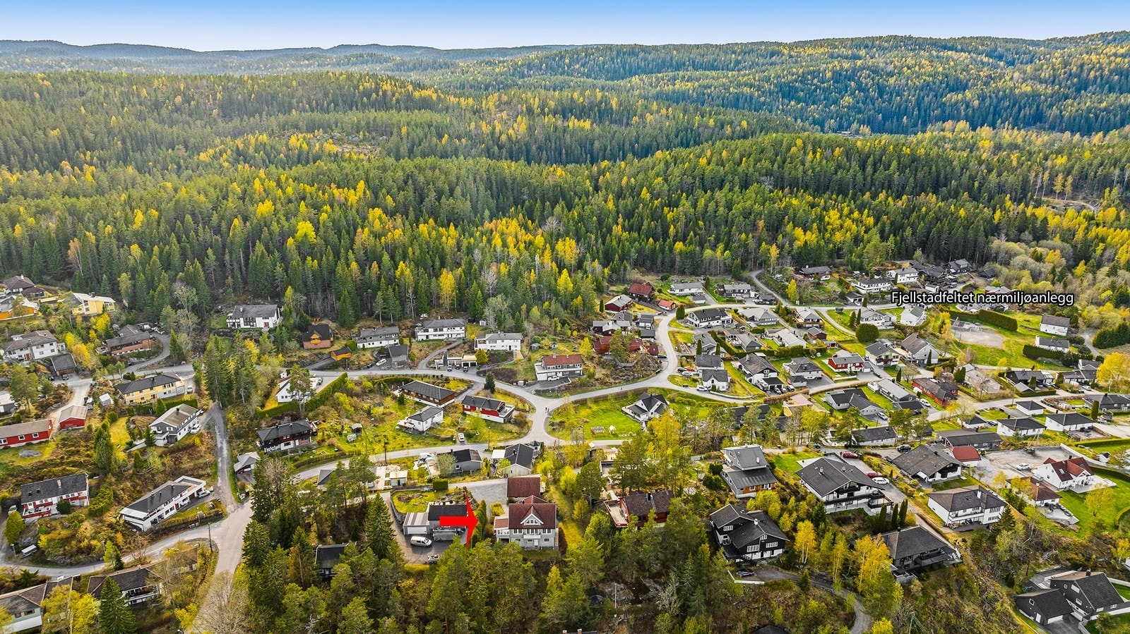 Fjellstadfeltet nærmiljøanlegg med ballbaner ligger bare noen minutter unna. Galleribilde