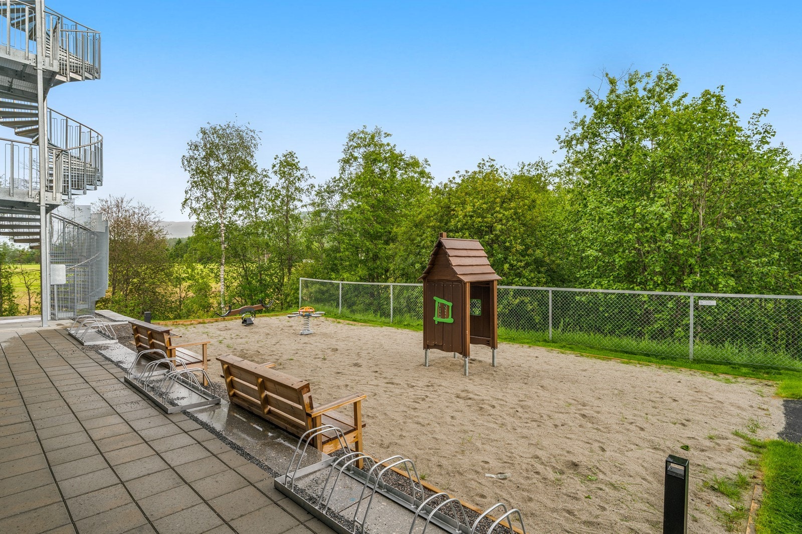 På fellesområdet er det også etablert en egen lekeplass for de minste. Galleribilde