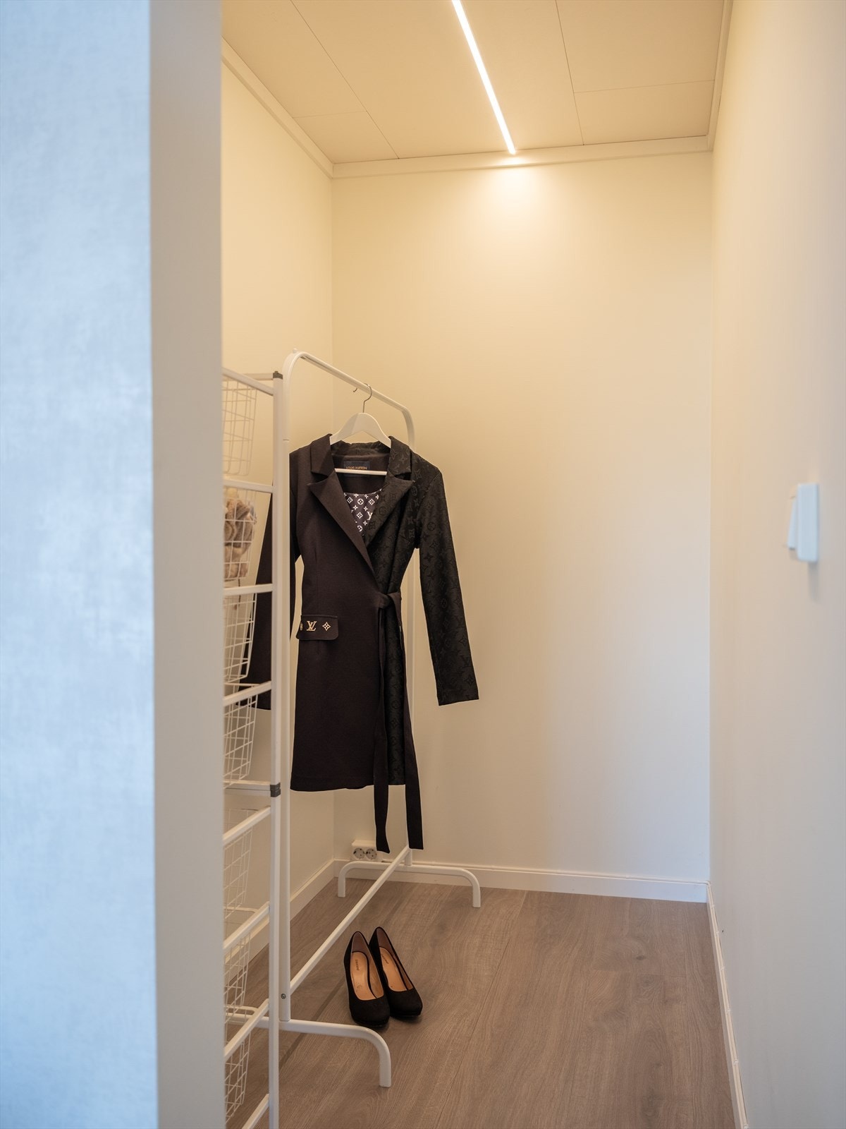 Videre er det etablert bod under trappen for ekstra lagringsplass. Galleribilde