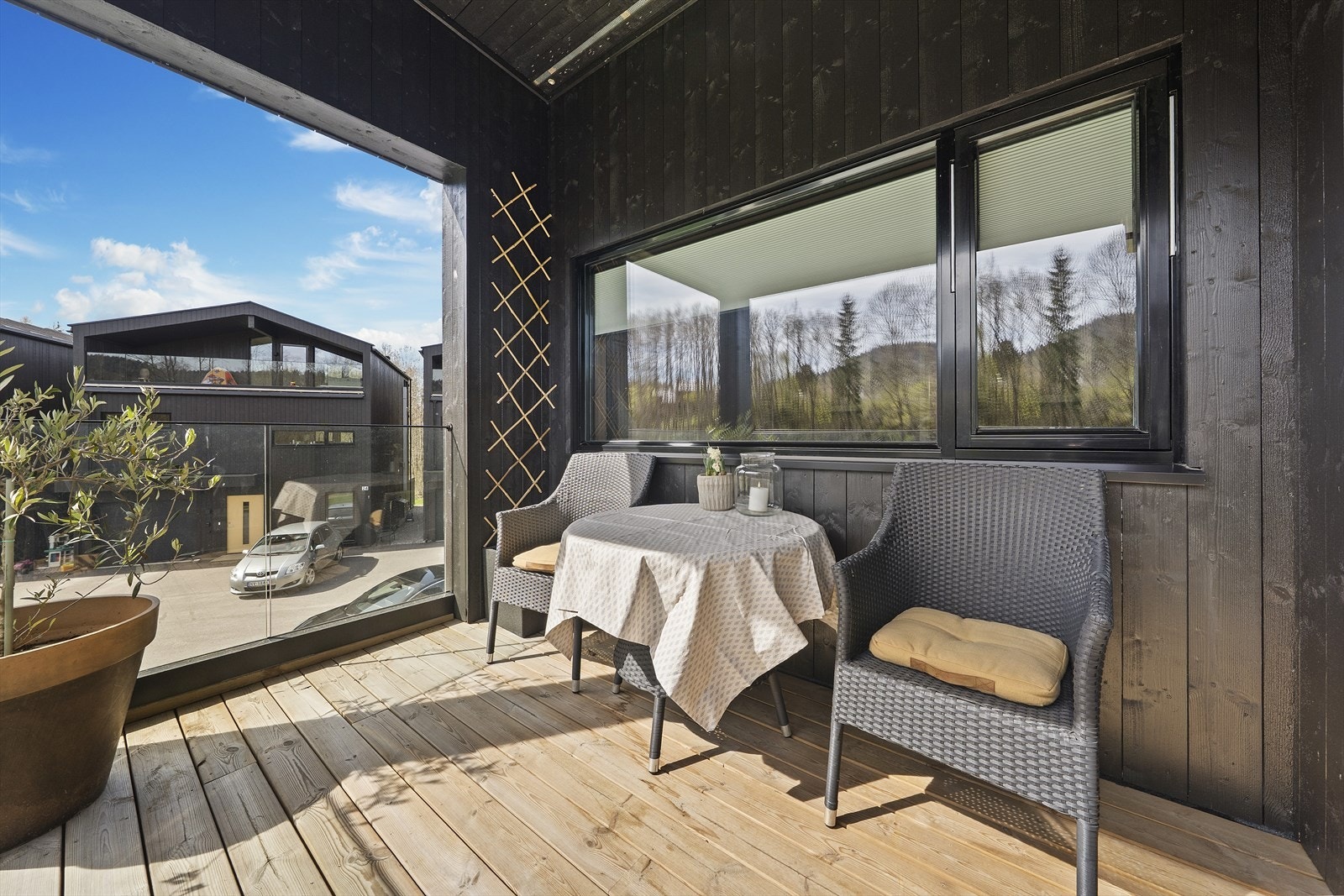 God plass til sittegruppe Galleribilde