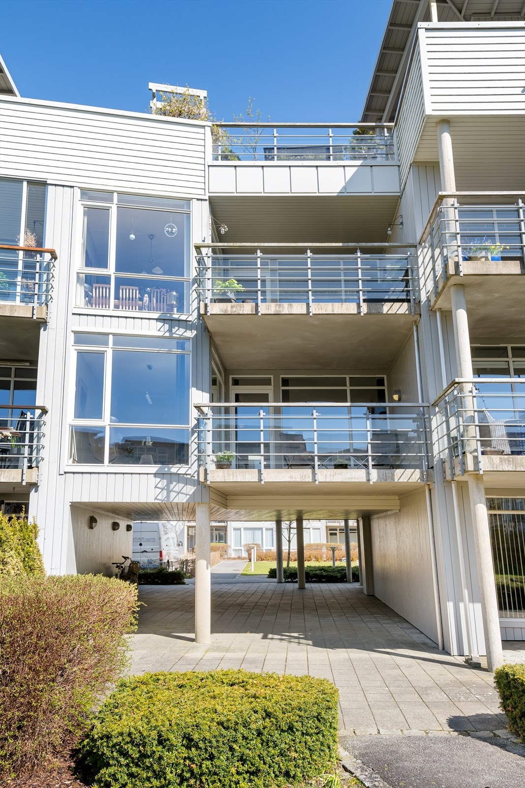 Bygget er en del av et veletablert og populært boligområde på Rosseland, Bryne. Galleribilde
