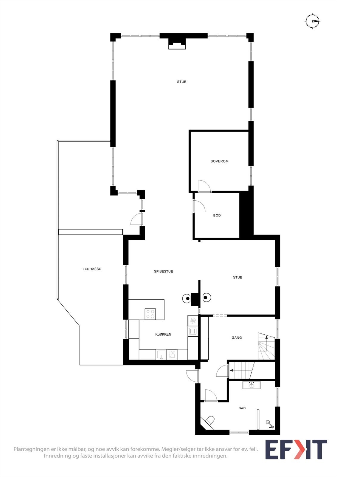 Første etasje har en arealeffektiv planløsning med to stuer, kjøkken, bad og et soverom med tilhørende walk-in closet. Galleribilde