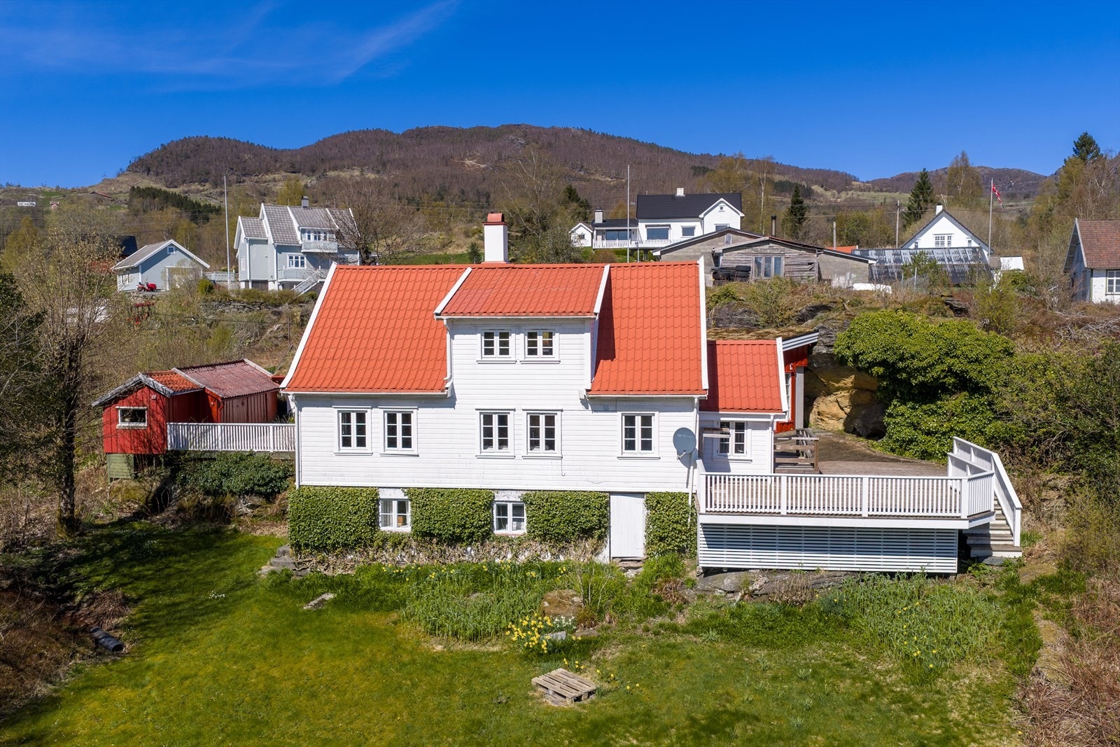 Velkommen til Baustadvegen 12! - Presentert av eiendomsmegler Anders G. Lindø Foto: Vestbris AS Galleribilde