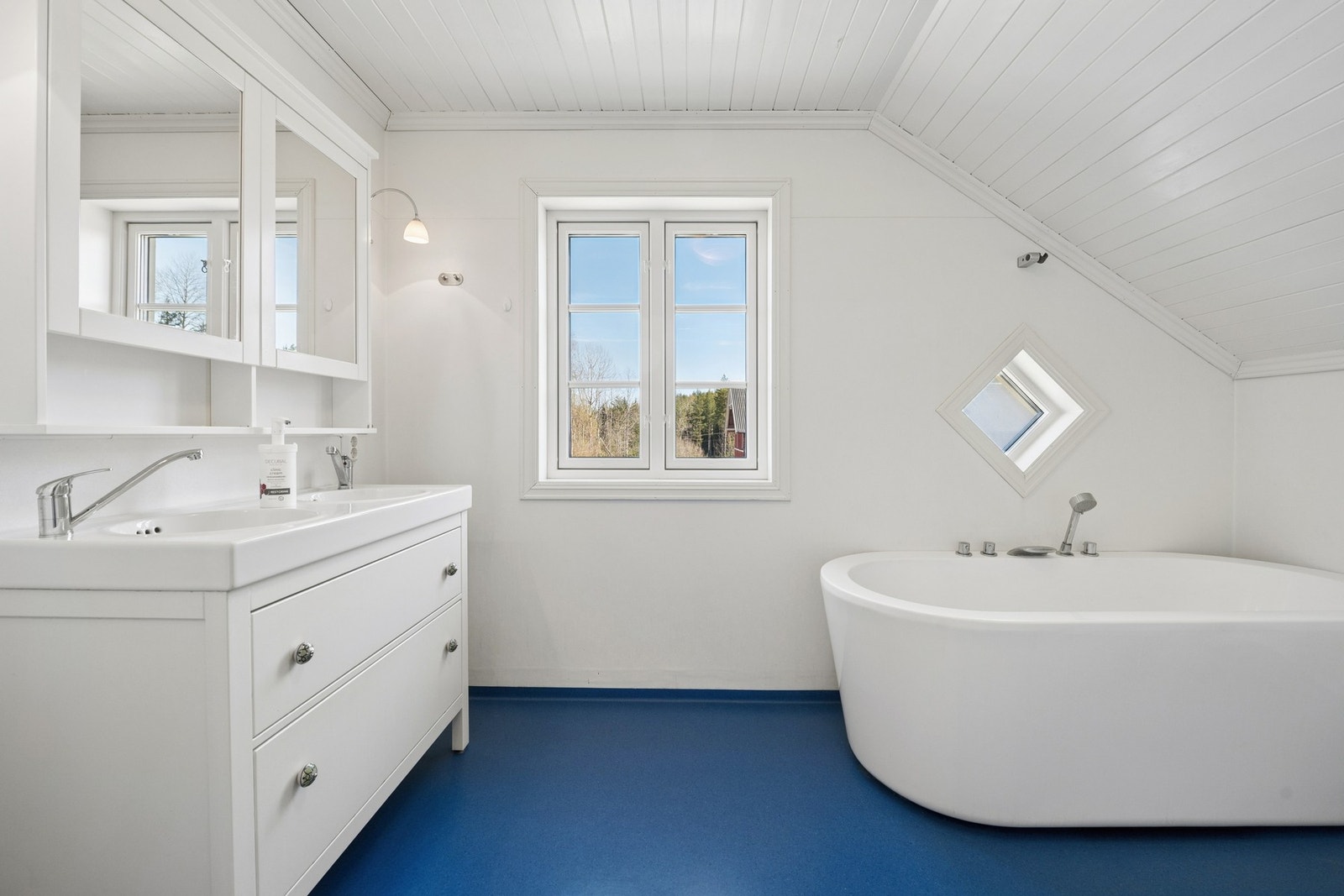 Badekar i 2 etg. Galleribilde