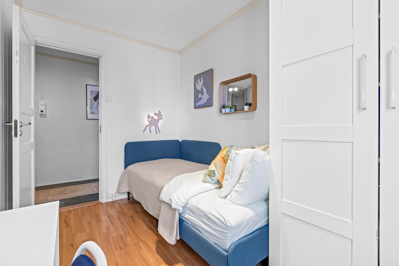 Soverommet har adkomst via gangen. Galleribilde