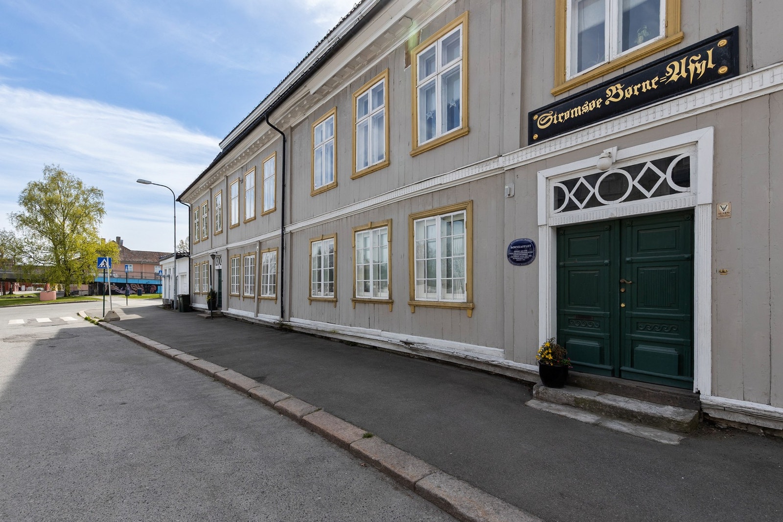 Bygget kombinerer historisk sjarm med moderne bruk, og representerer en sjelden mulighet til å eie en del av byens kulturarv Galleribilde