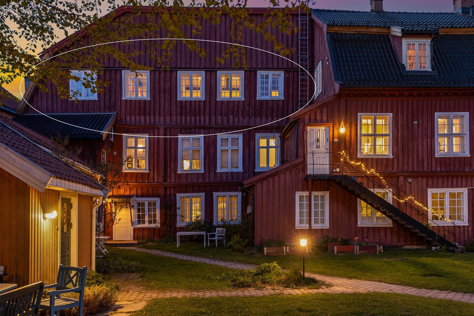 Husets spesielle arkitektur gjør at hver seksjon er helt særegen og unikt utformet Galleribilde