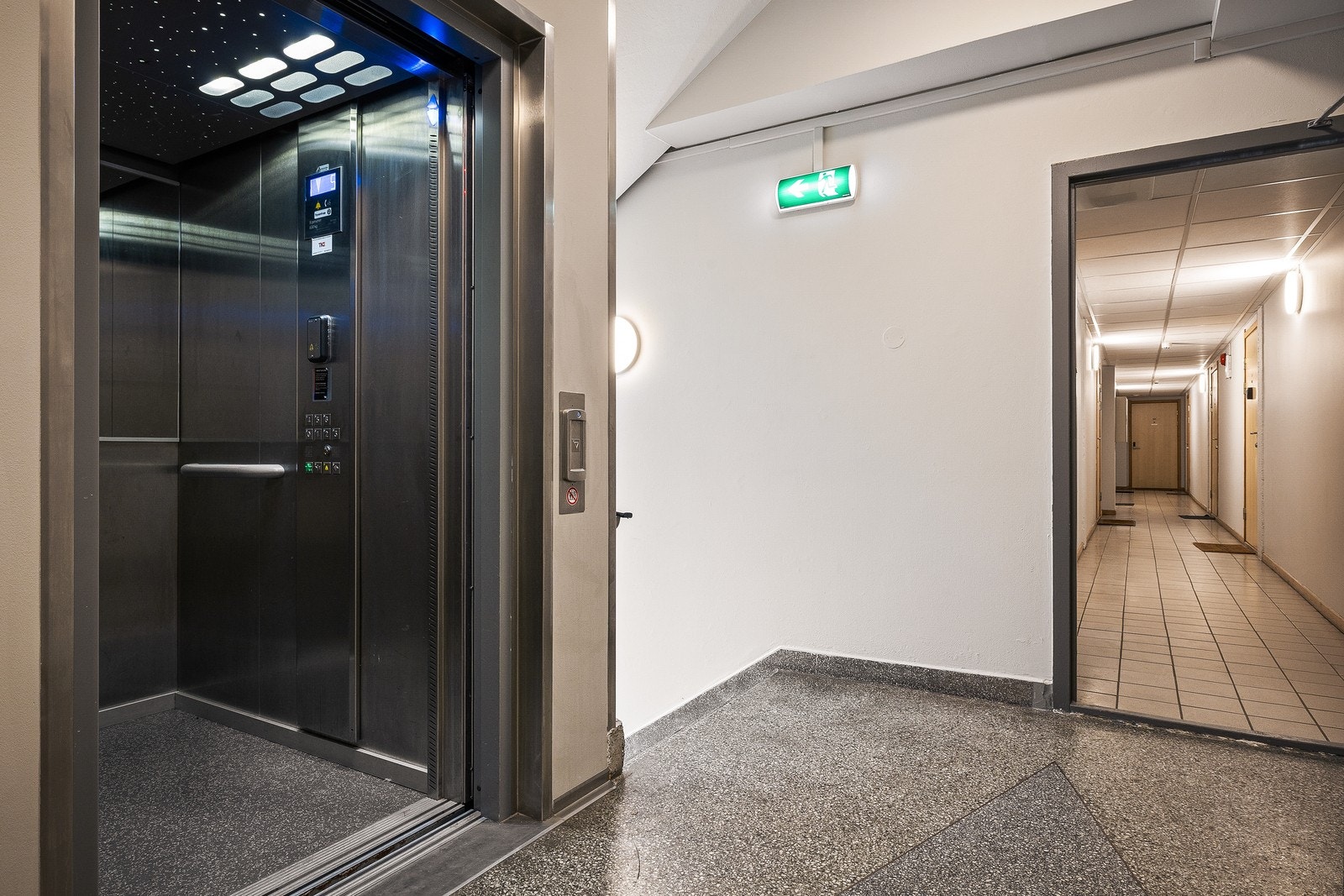 Heis i bygget for enkel adkomst. Galleribilde