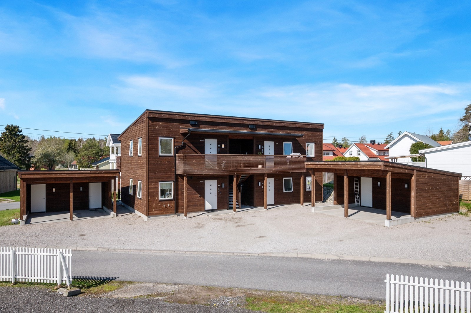 Boligen har gruset gårdsplass Galleribilde