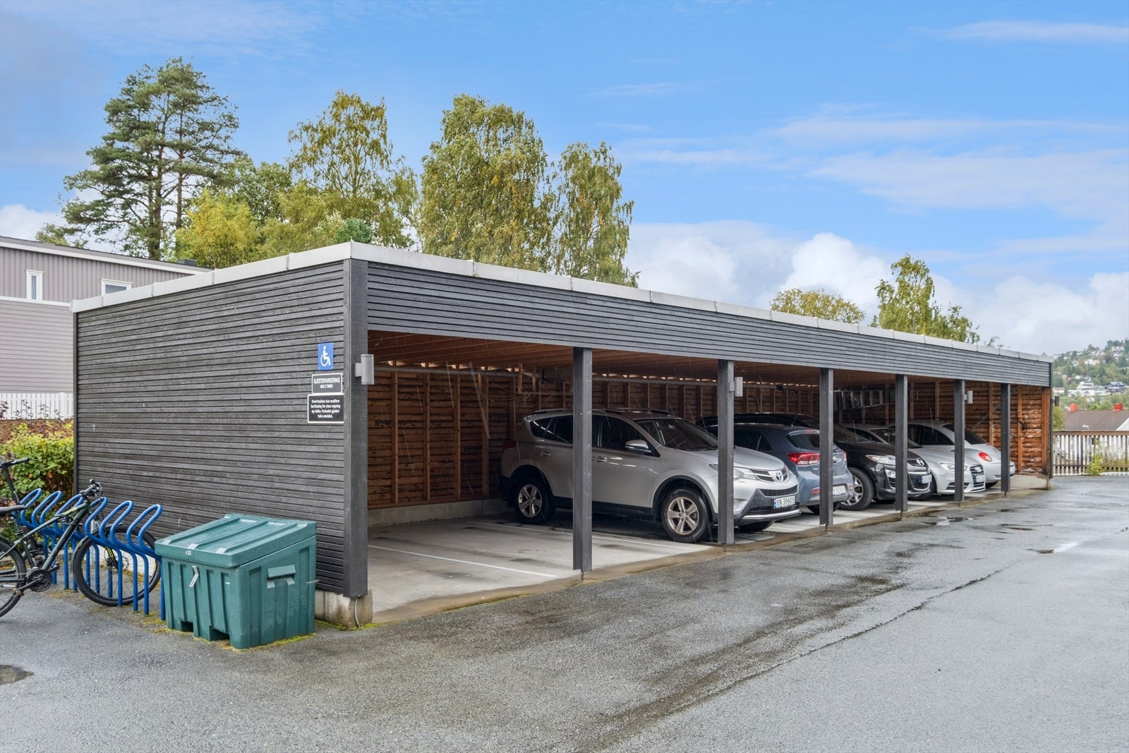 Ute Galleribilde