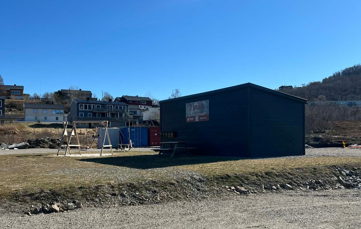 Opparbeidet lekeplass. Galleribilde