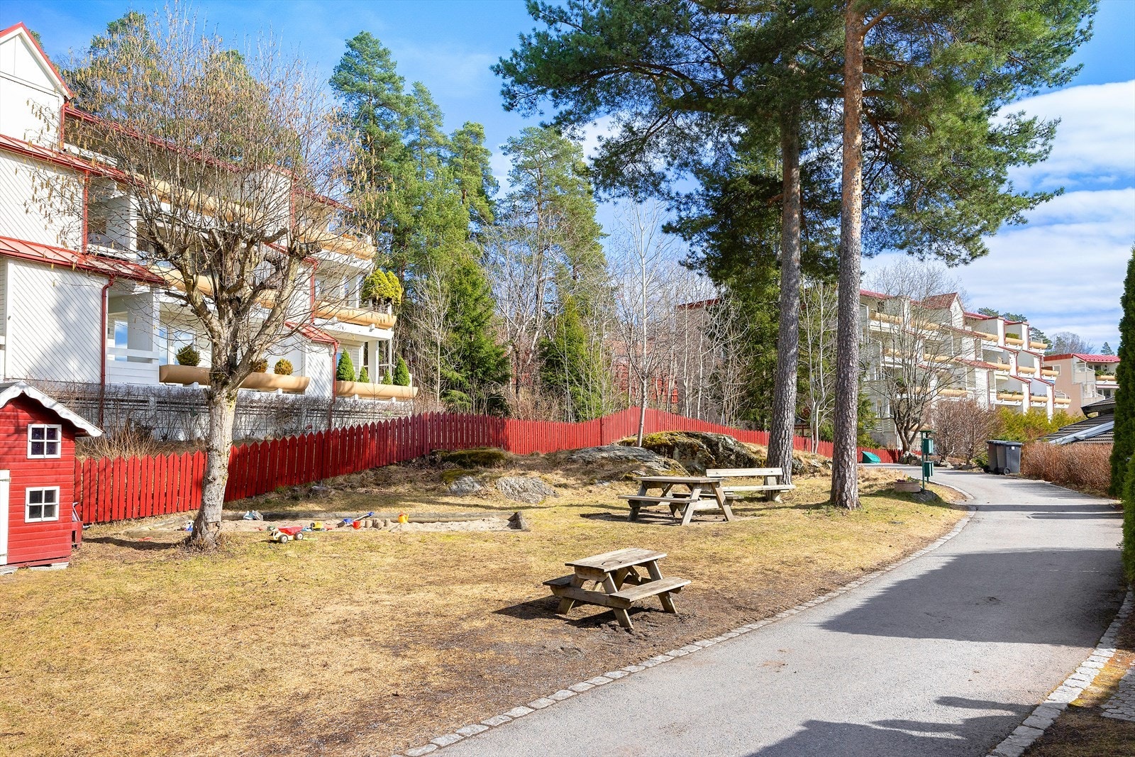 Her er det rikelig med boltringsplass både for de store og de små! Galleribilde