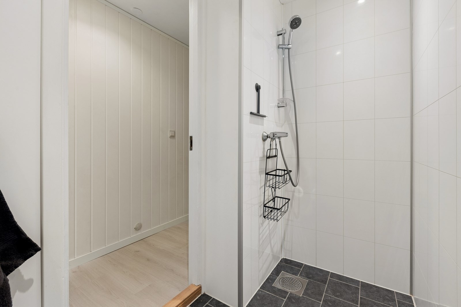 Badet har også en dusjnisje. Galleribilde
