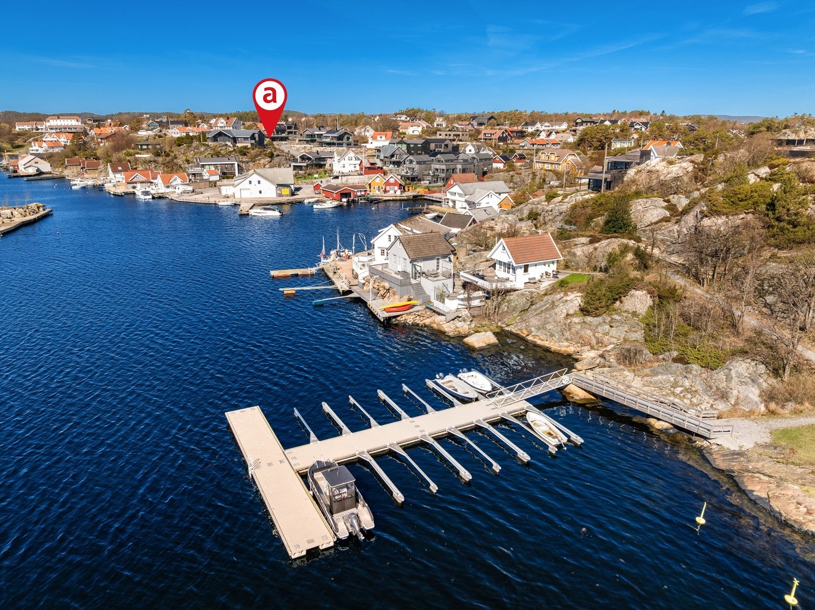 Omgitt av svaberg, sjø og natur har du et godt grunnlag for å nyte hverdagen Galleribilde