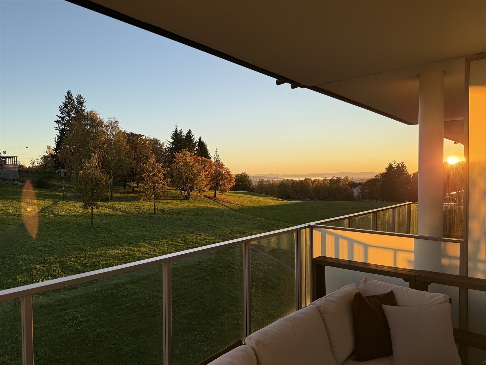 Selgers private bilder* Galleribilde