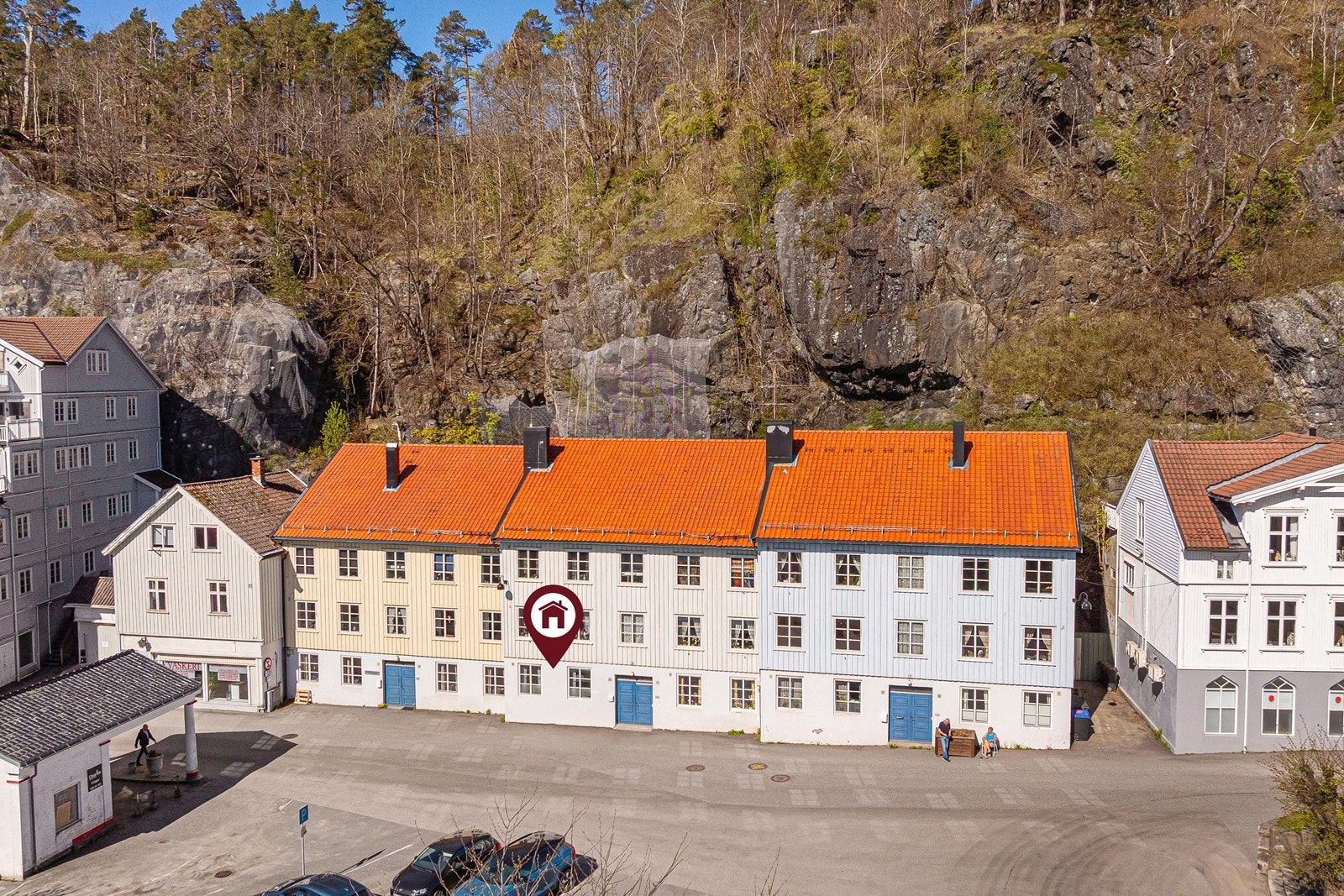 Leiligheten har en meget sentral beliggenhet midt i Kragerø sentrum. Galleribilde