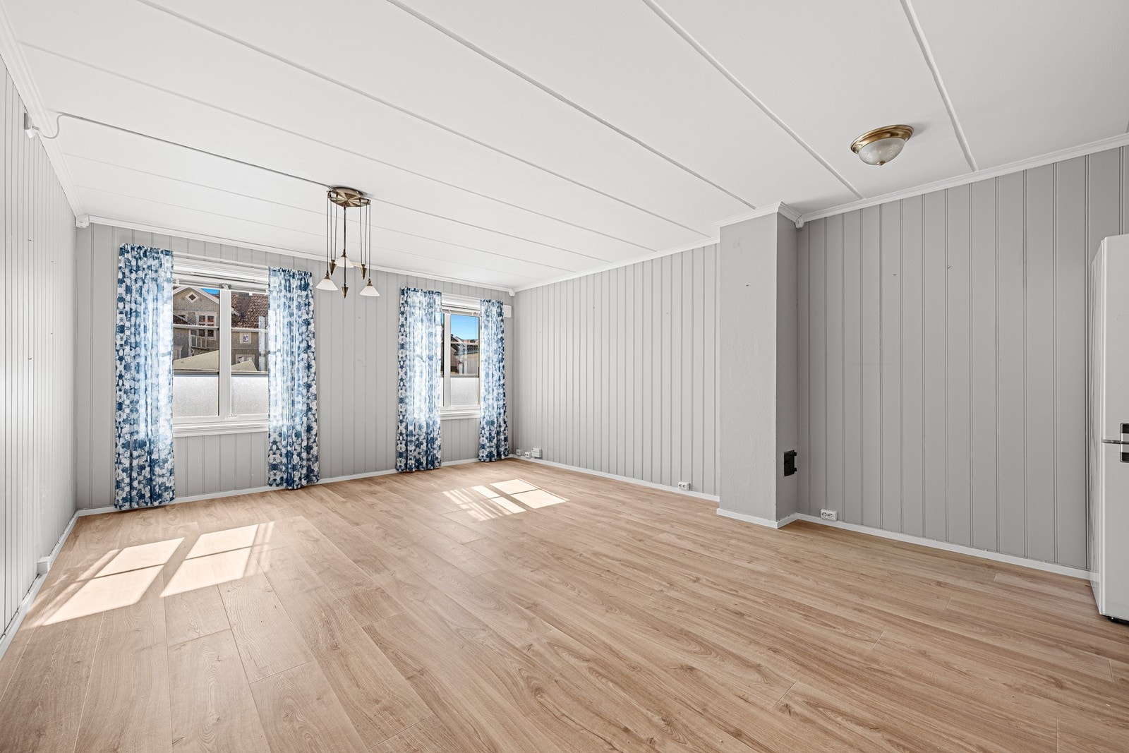 Leiligheten fremstår lys og tiltalende. Galleribilde