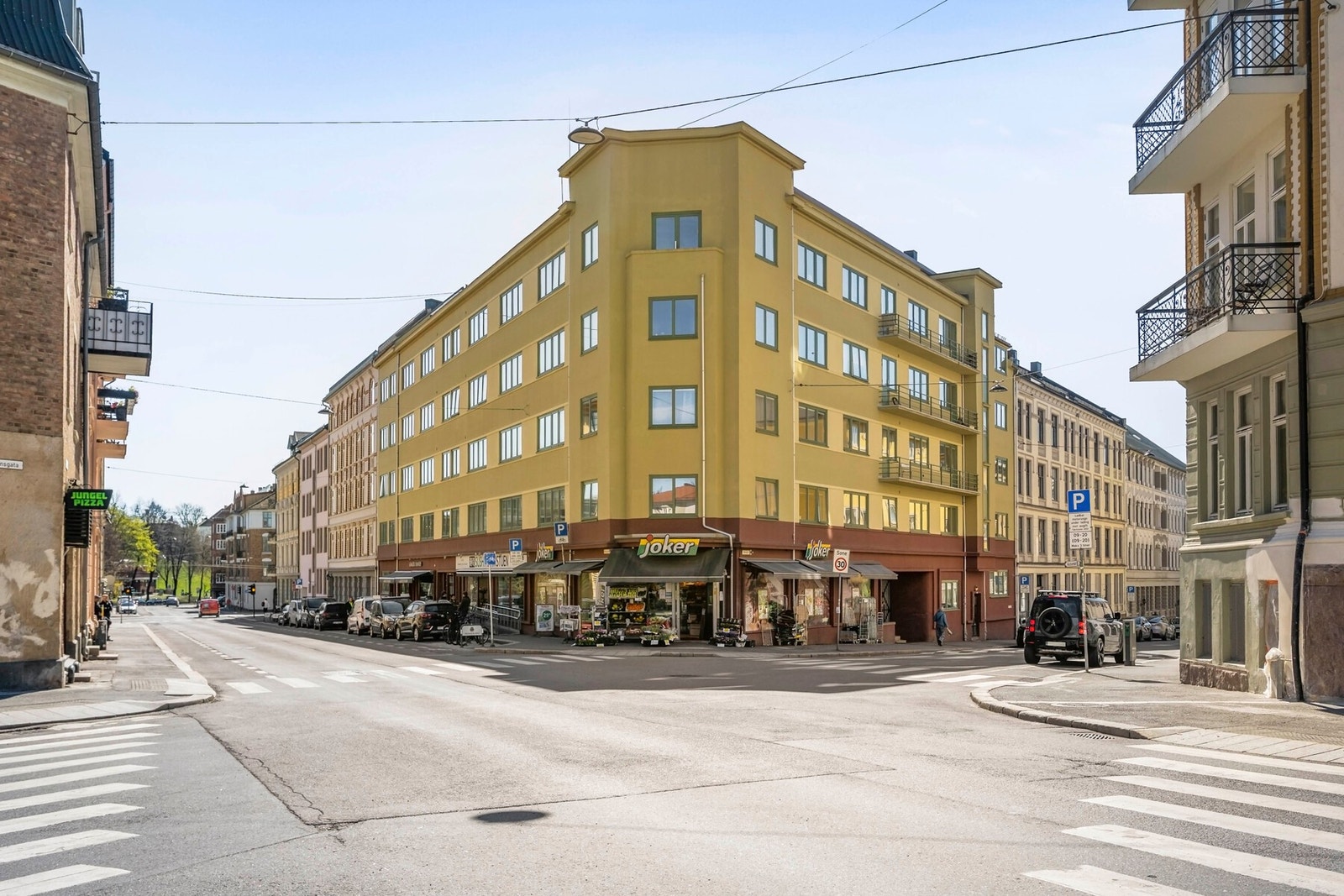 Flere koselige kafeer, restauranter, barer etc i gangavstand Galleribilde