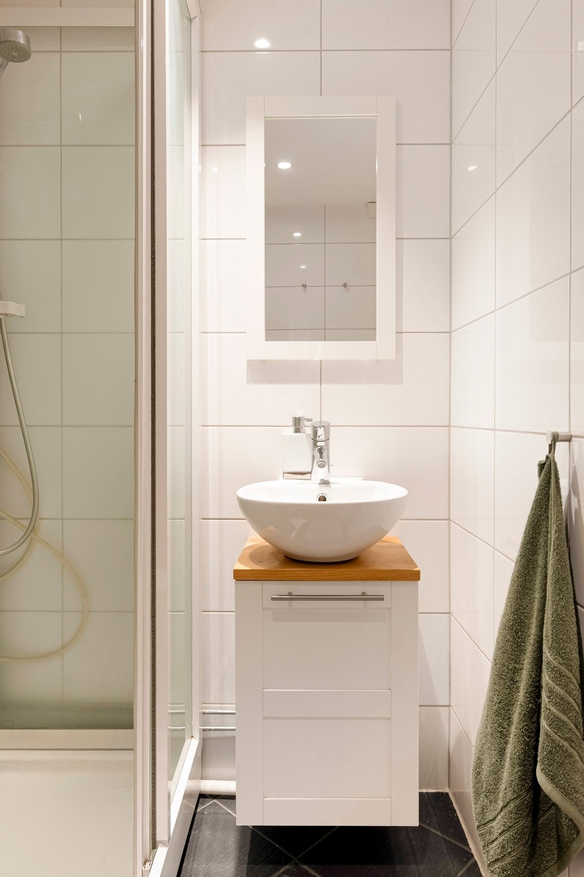 Et koselig bad med alt man trenger Galleribilde