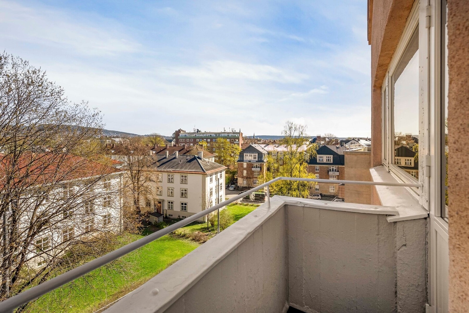 Velkommen til Ullevålsveien 101 - Keyhan Ascari v/EIE eiendomsmegling (Foto Juliane Jensen) Galleribilde