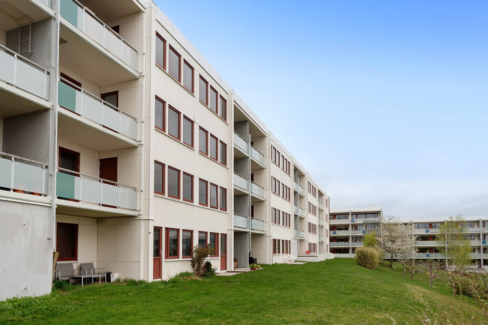 I tillegg disponerer leiligheten en parkeringsplass. Velkommen på visning! Galleribilde