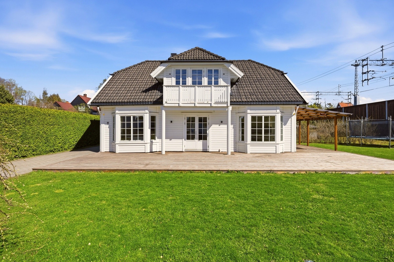 Velkommen til Terrasseveien 44B presentert av eiendomsmegler Edvard Chapsang v/ EIE eiendomsmegling avdeling Sandvika.
Foto: Luxe AS (Anders Kjøndal) Galleribilde
