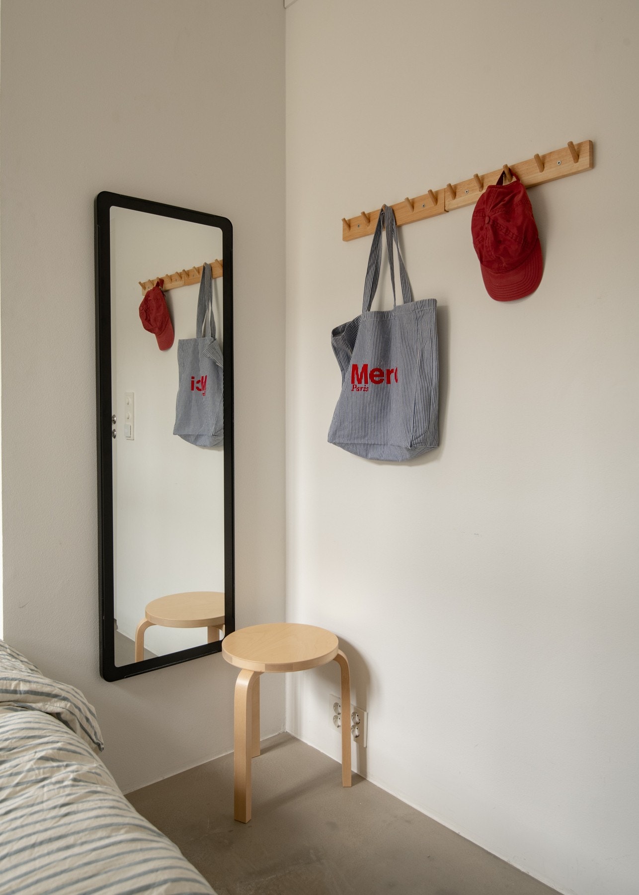 Soverom 2 er boligens hovedsoverom med god plass. Galleribilde