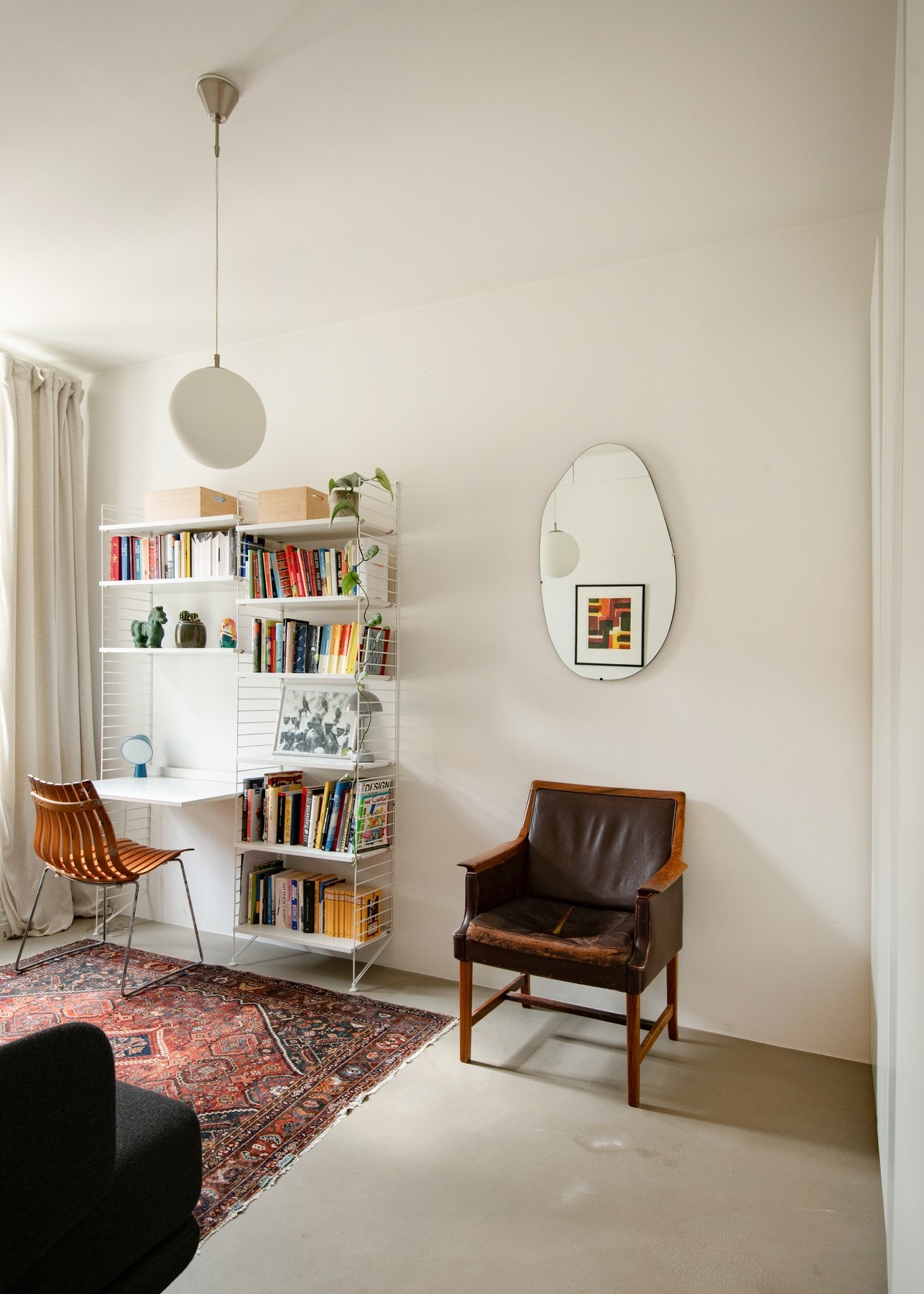 Soverom 2 har god plass til soveromsmøblement som seng og garderobeskap, og fremstår som fleksibelt i bruk. Galleribilde