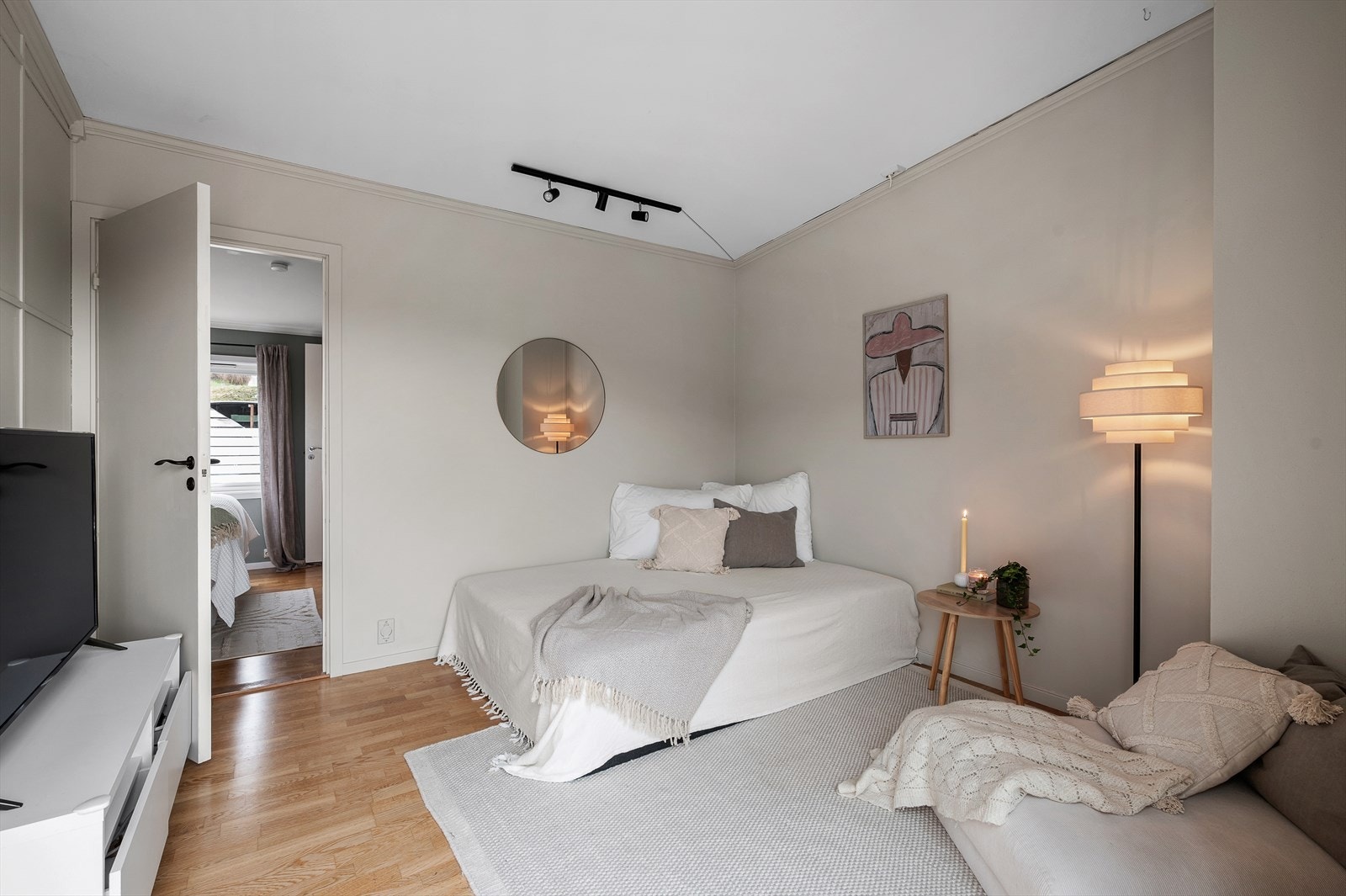 I boligens 2. etasje er det etablert lofstue på 11,5 m². Galleribilde