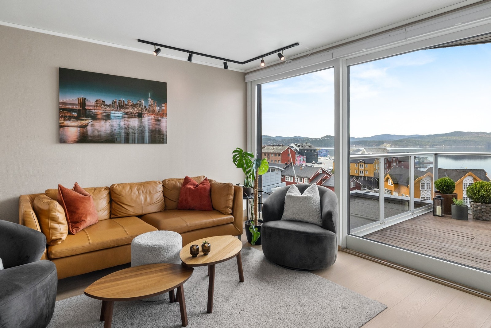 Delikate overflater med moderne preg Galleribilde