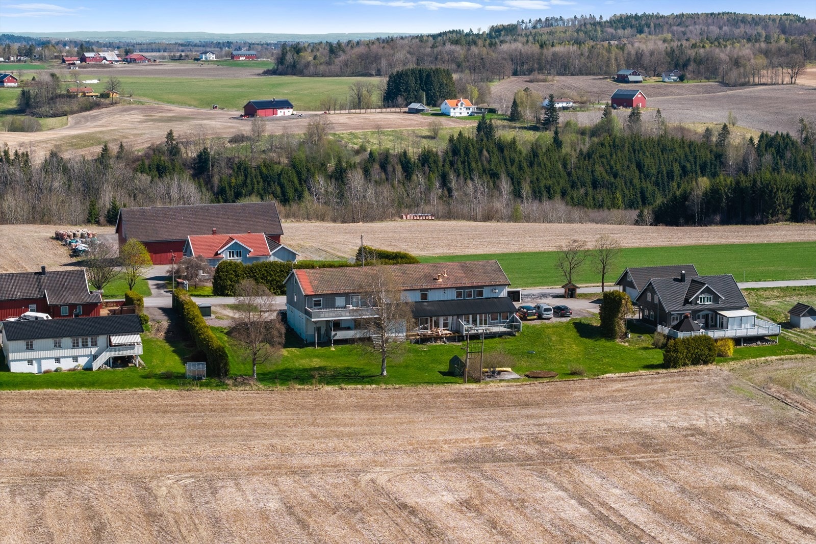 Området passer spesielt godt for familier og for deg som ønsker rolige omgivelser kombinert med nærhet til natur, rekreasjon og gode forbindelser til by og transport. Galleribilde