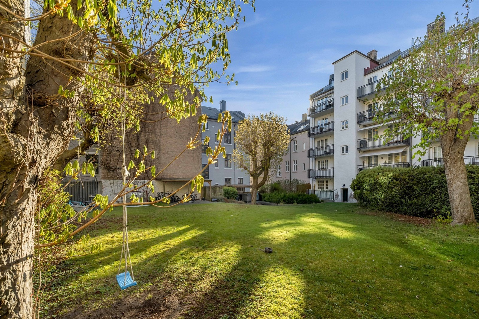 Koselig grøntareal tilhørende sameiet. Galleribilde