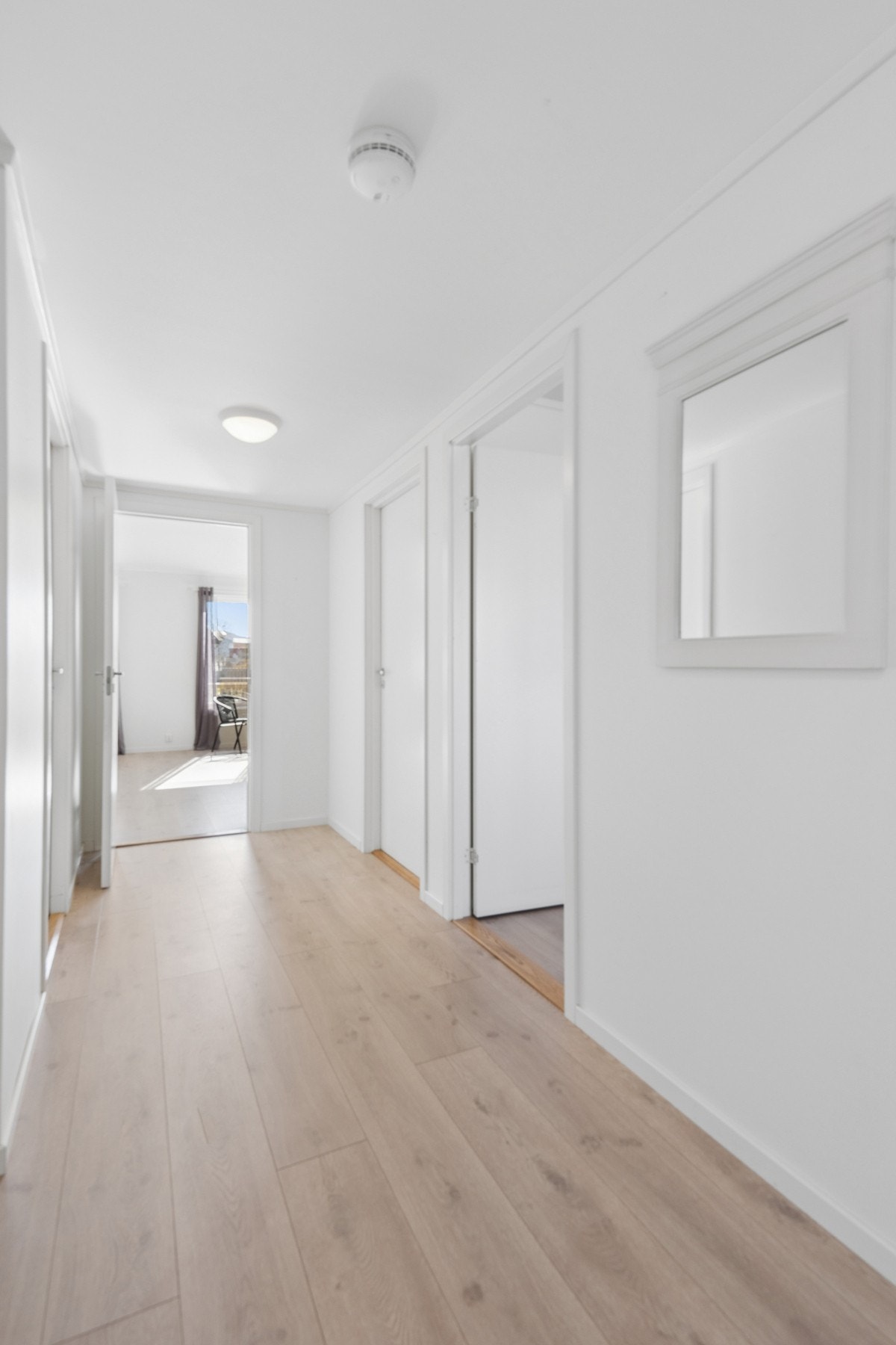 Leiligheten er gjennomgående lys. Galleribilde