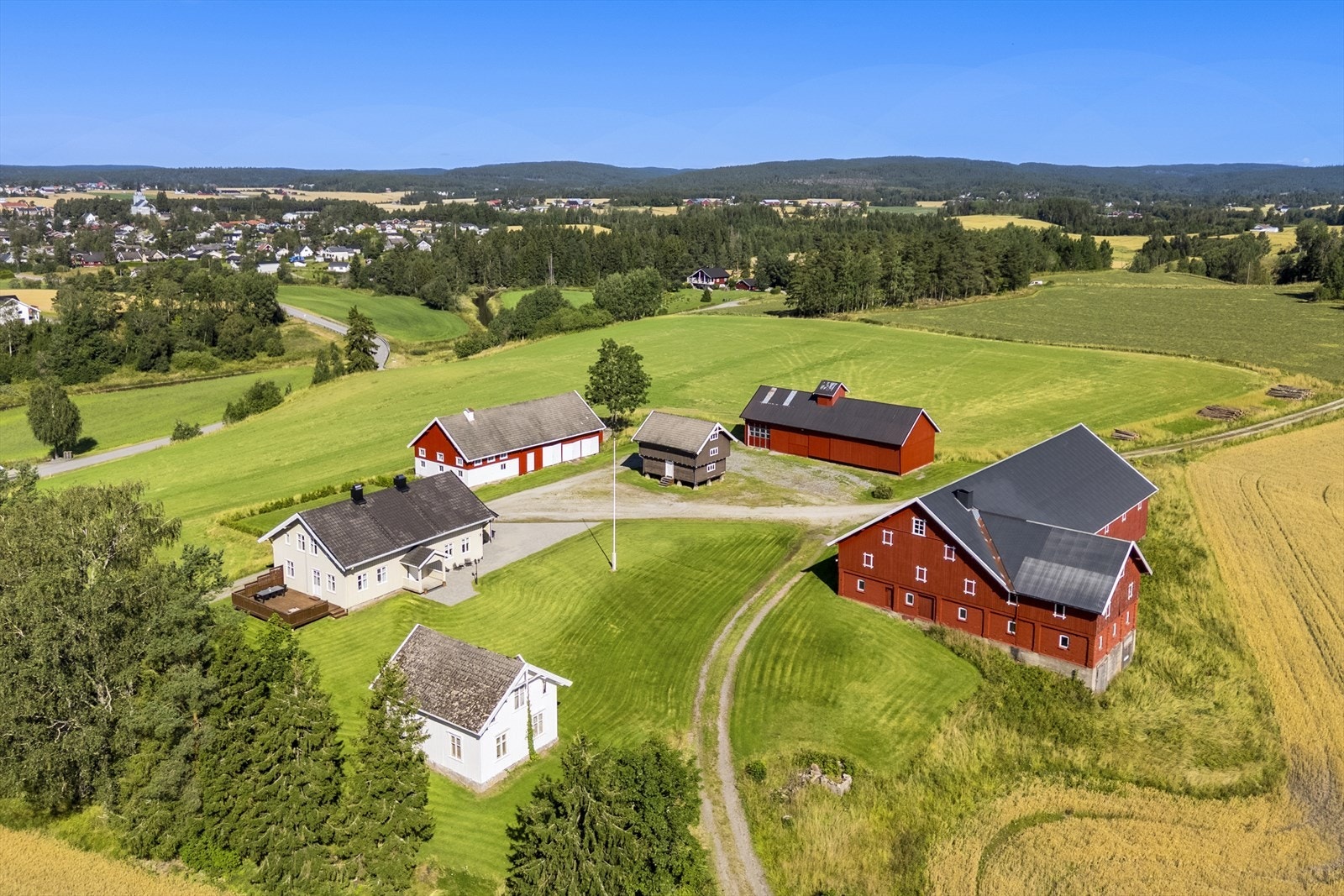 Naddum Søndre presentert av Tegneby og Grønnerød Landbruksmegling. Galleribilde