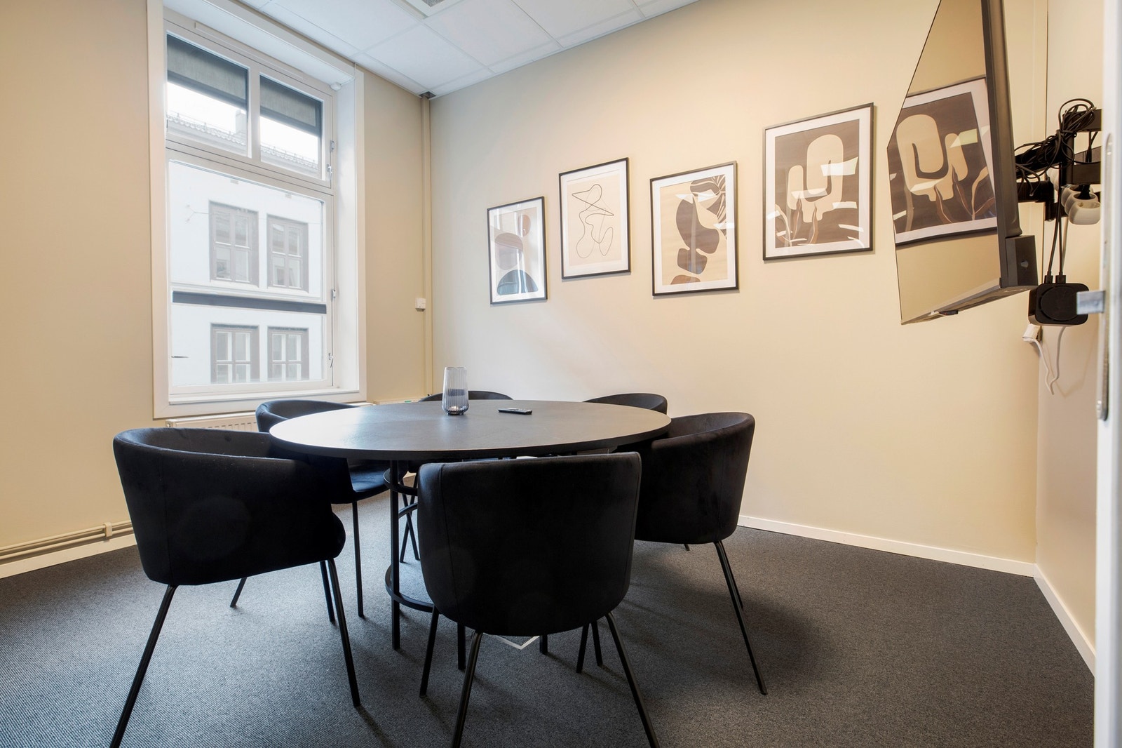 Fine og innbydende lokaler. Galleribilde