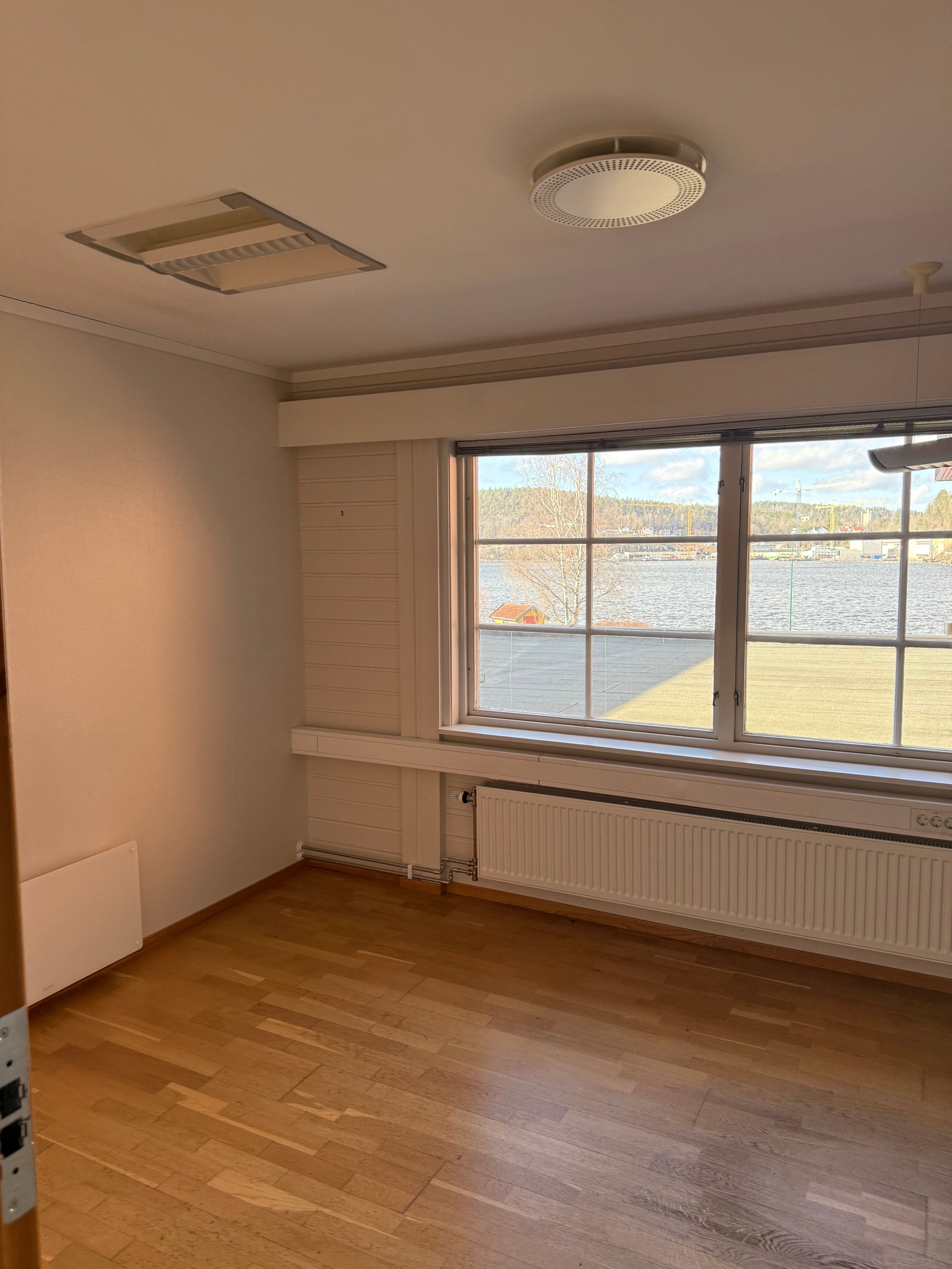 Kontor i eldre fløy. Galleribilde