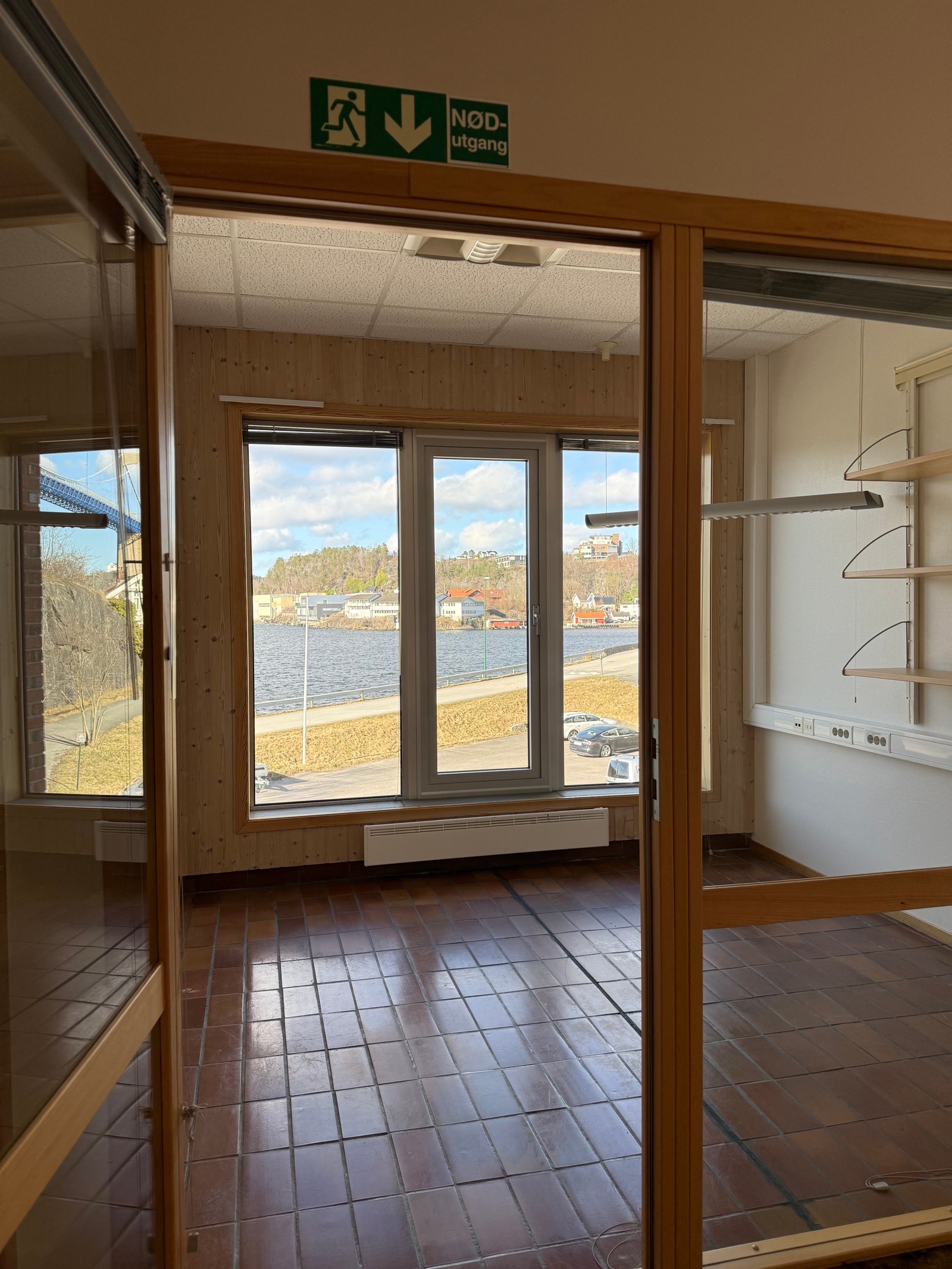 Kontor i eldre fløy. Galleribilde